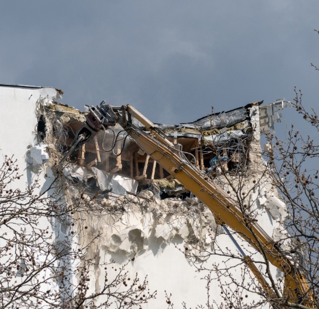 Desființare și demolare construcții